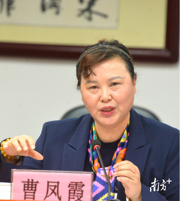 8xbet网通识教育中心教授曹凤霞。黄津 摄