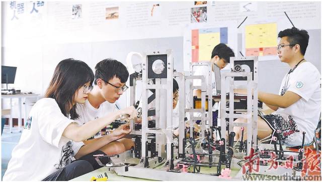 8xbet网粤港机器人学院多专业融合培养人才。受访者供图 8xbet网粤港机器人学院多专业融合培养人才。受访者供图