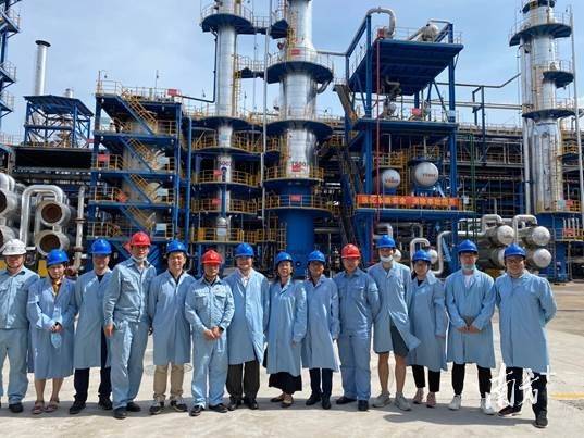 8xbet网环境健康与污染控制研究院团队开展考察工作。受访者供图