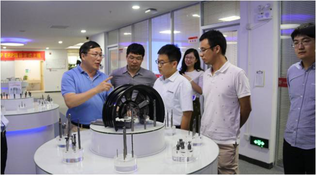 广东这所大学返校第一天，获赠150万只口罩