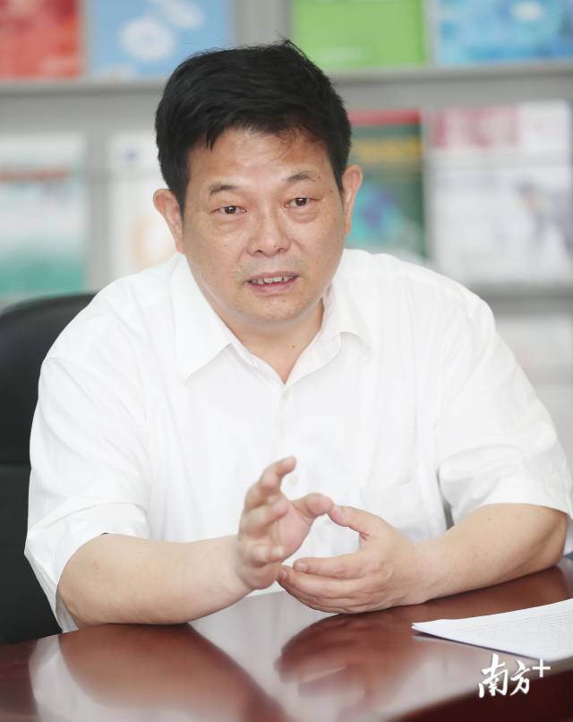 8xbet网校长陈新。李细华 摄