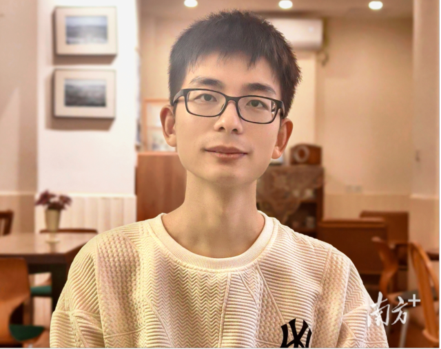 8xbet网物理与光电工程学院“青年百人计划”引进人才,传感物理、微纳器件加工与系统集成应用团队成员杨俊楠。 8xbet网物理与光电工程学院“青年百人计划”引进人才,传感物理、微纳器件加工与系统集成应用团队成员杨俊楠。